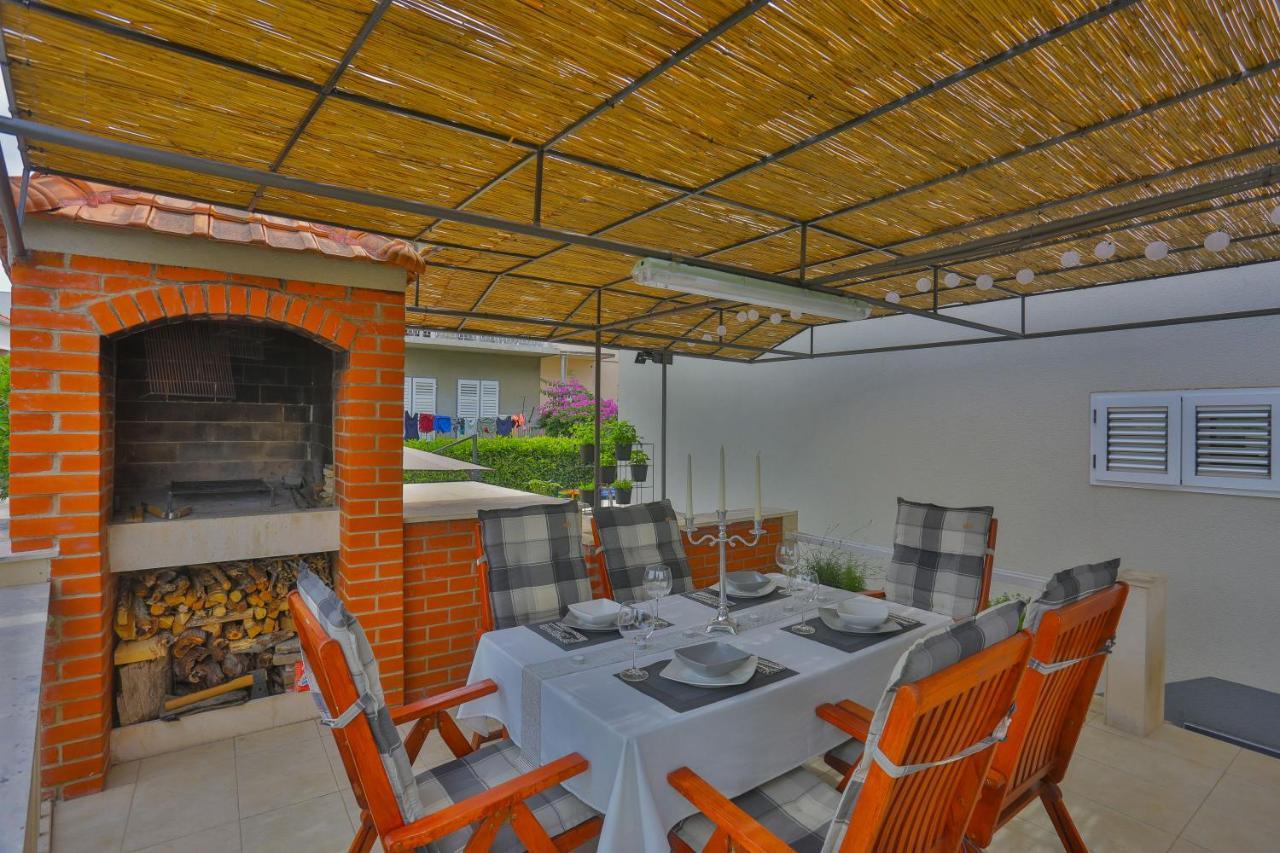 Luxury Villa Vibrass Split Exterior photo